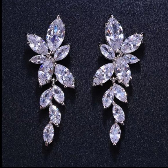 5 Star Rated Copper AAAAA CZ Sparkly Earrings - Picture 1 of 12